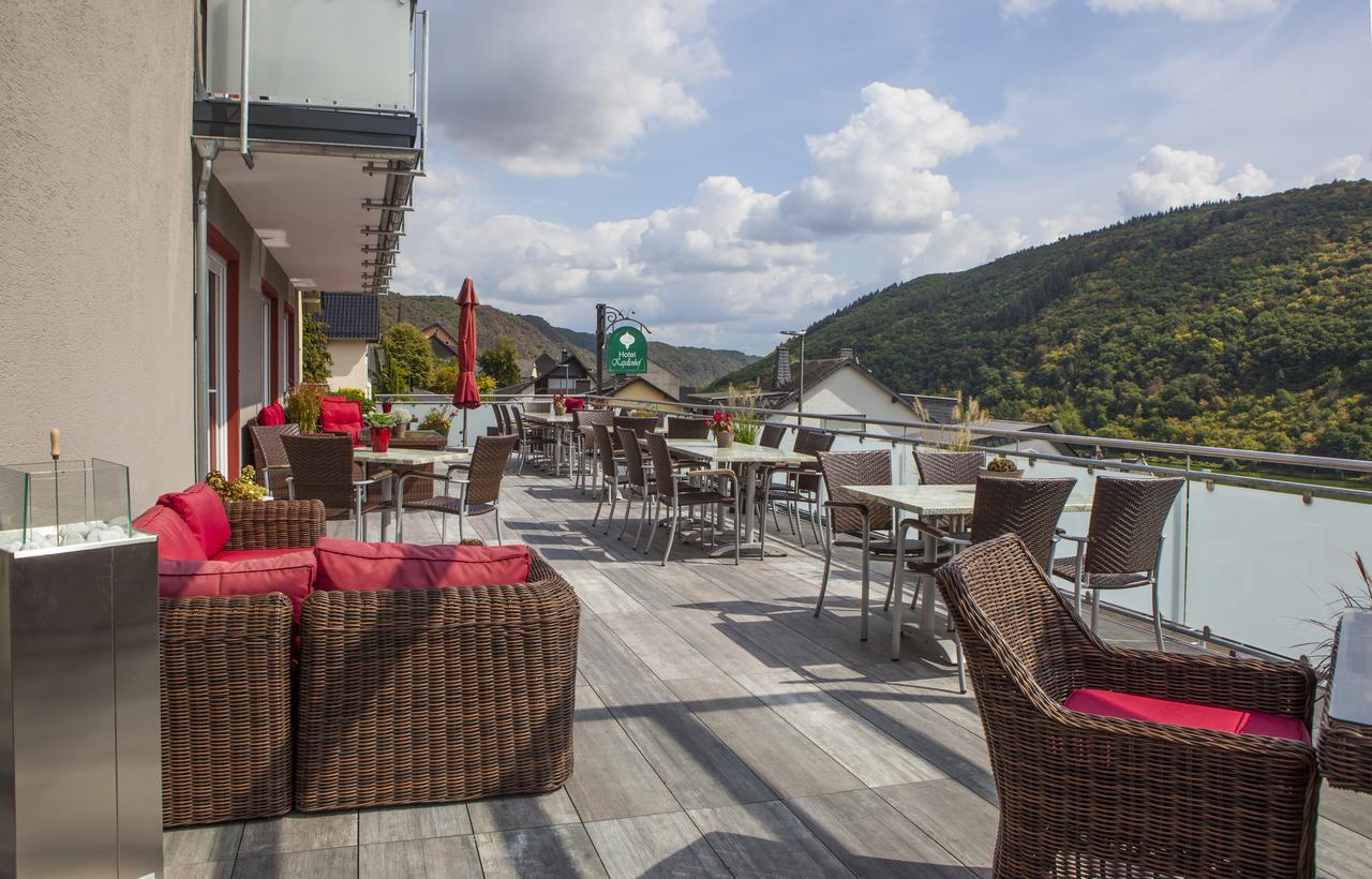 Hotel-Restaurant-Weingut Kapellenhof Klotten Exterior foto