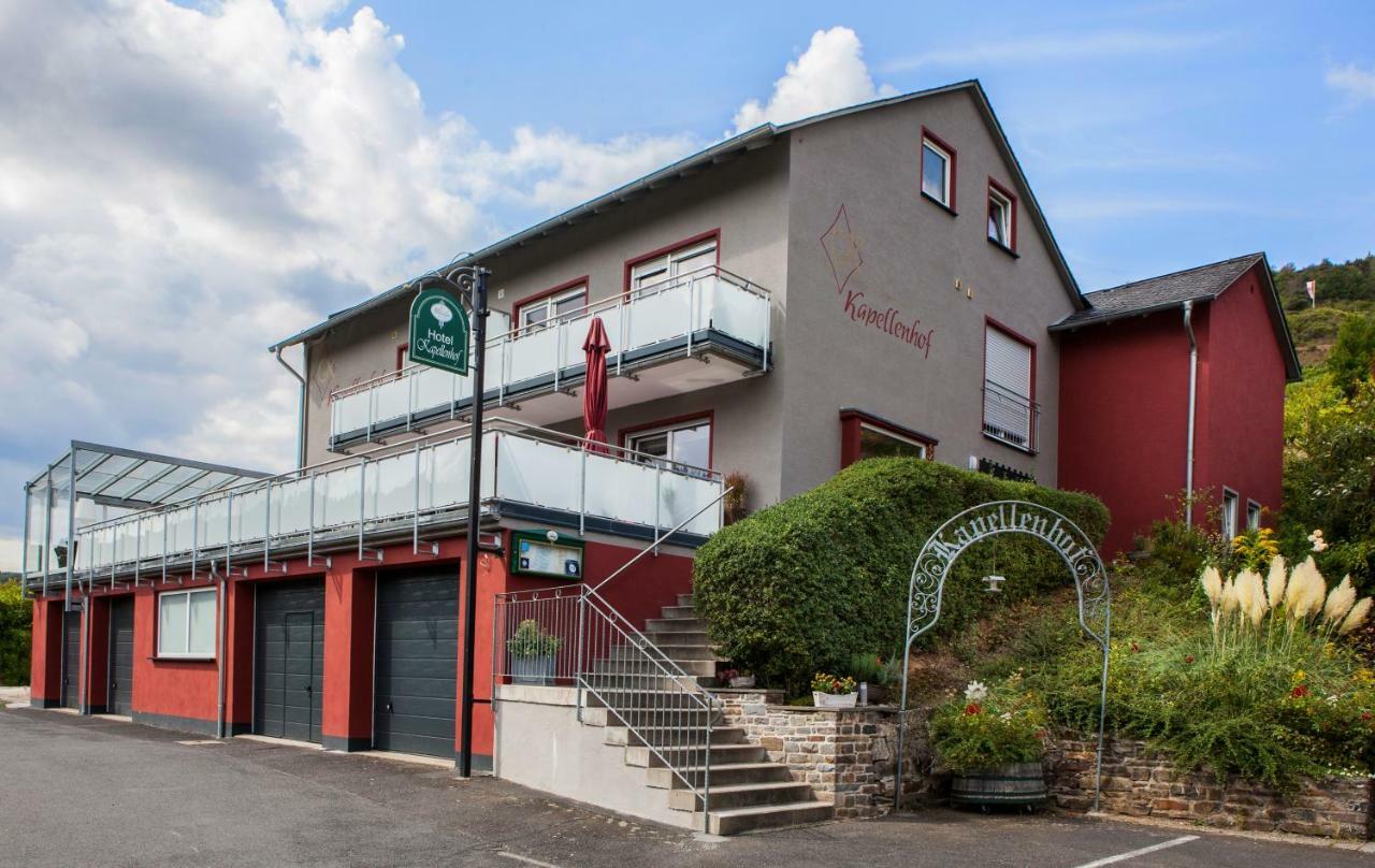 Hotel-Restaurant-Weingut Kapellenhof Klotten Exterior foto